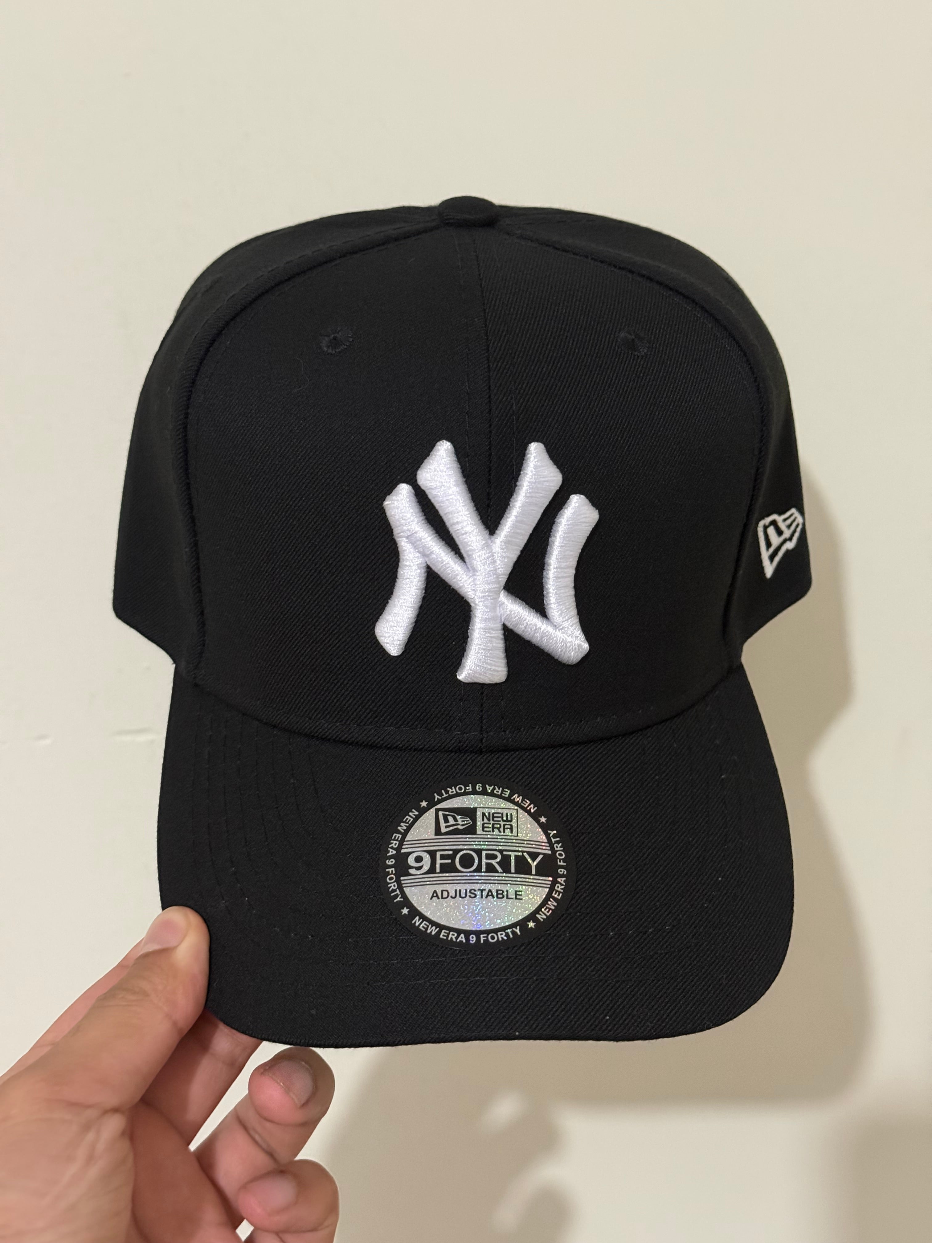 NY Clasicc Black