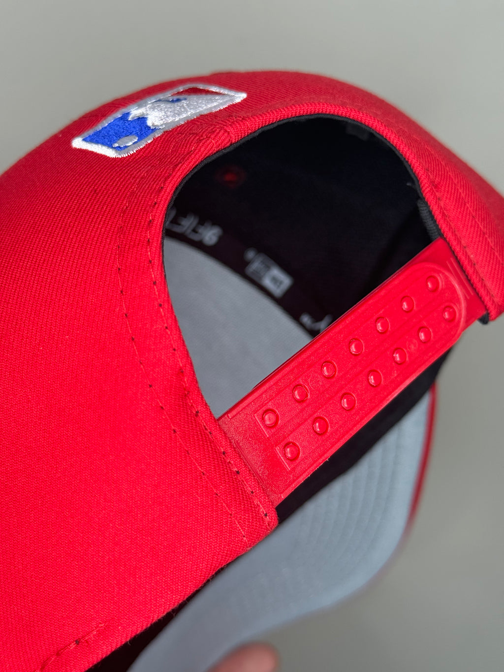 NY Clasic Red