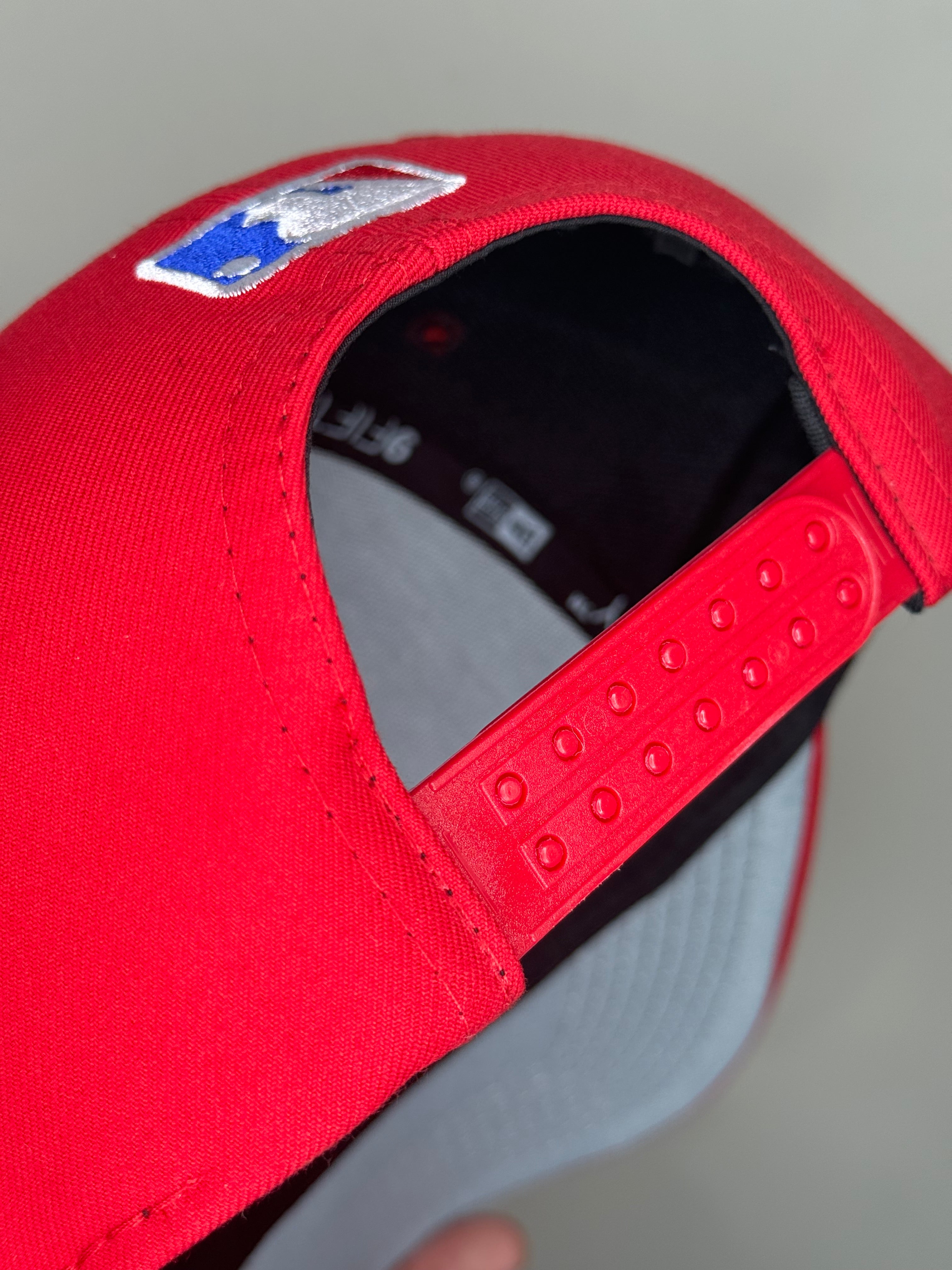 NY Clasic Red
