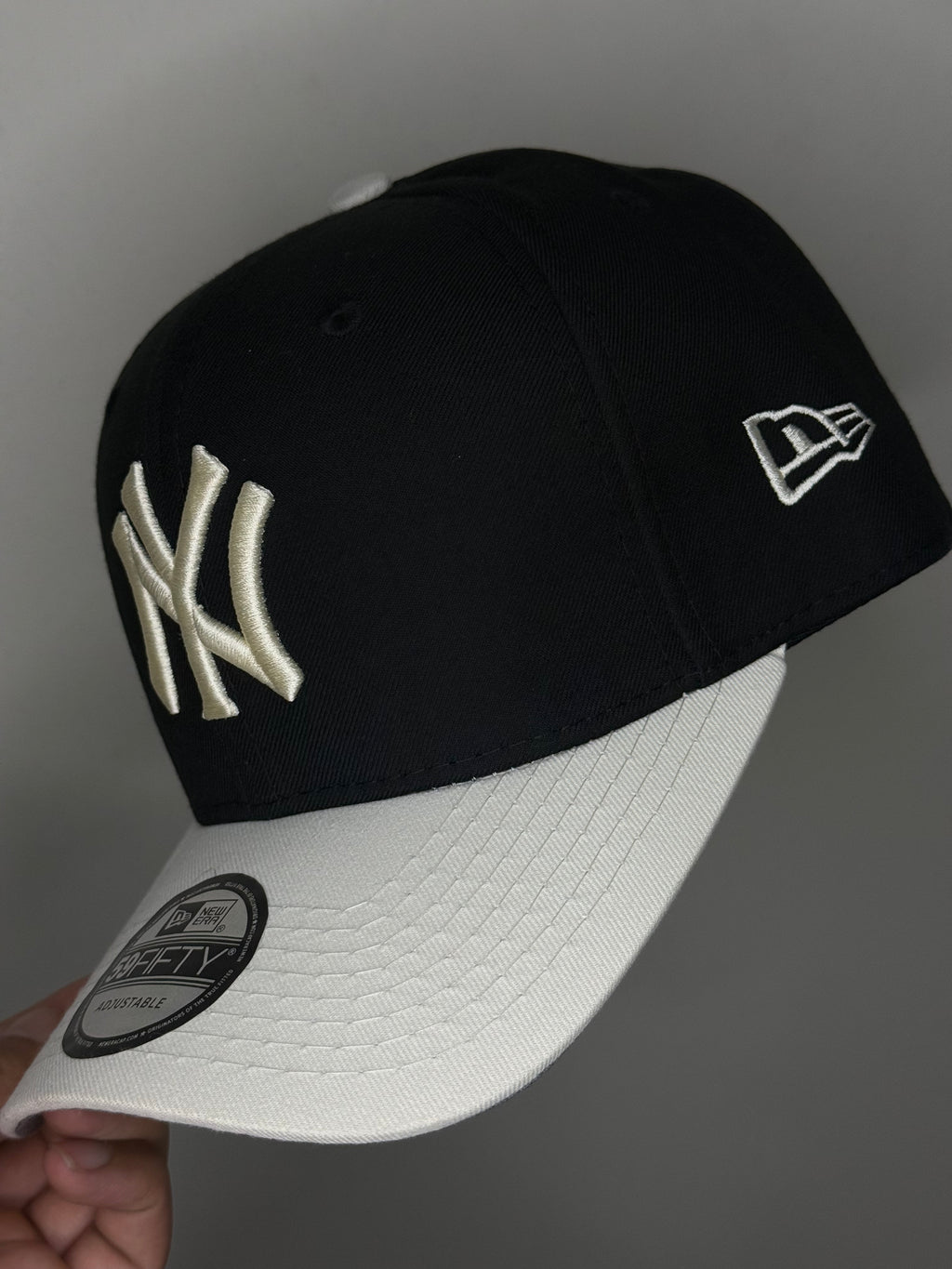 NY Black White