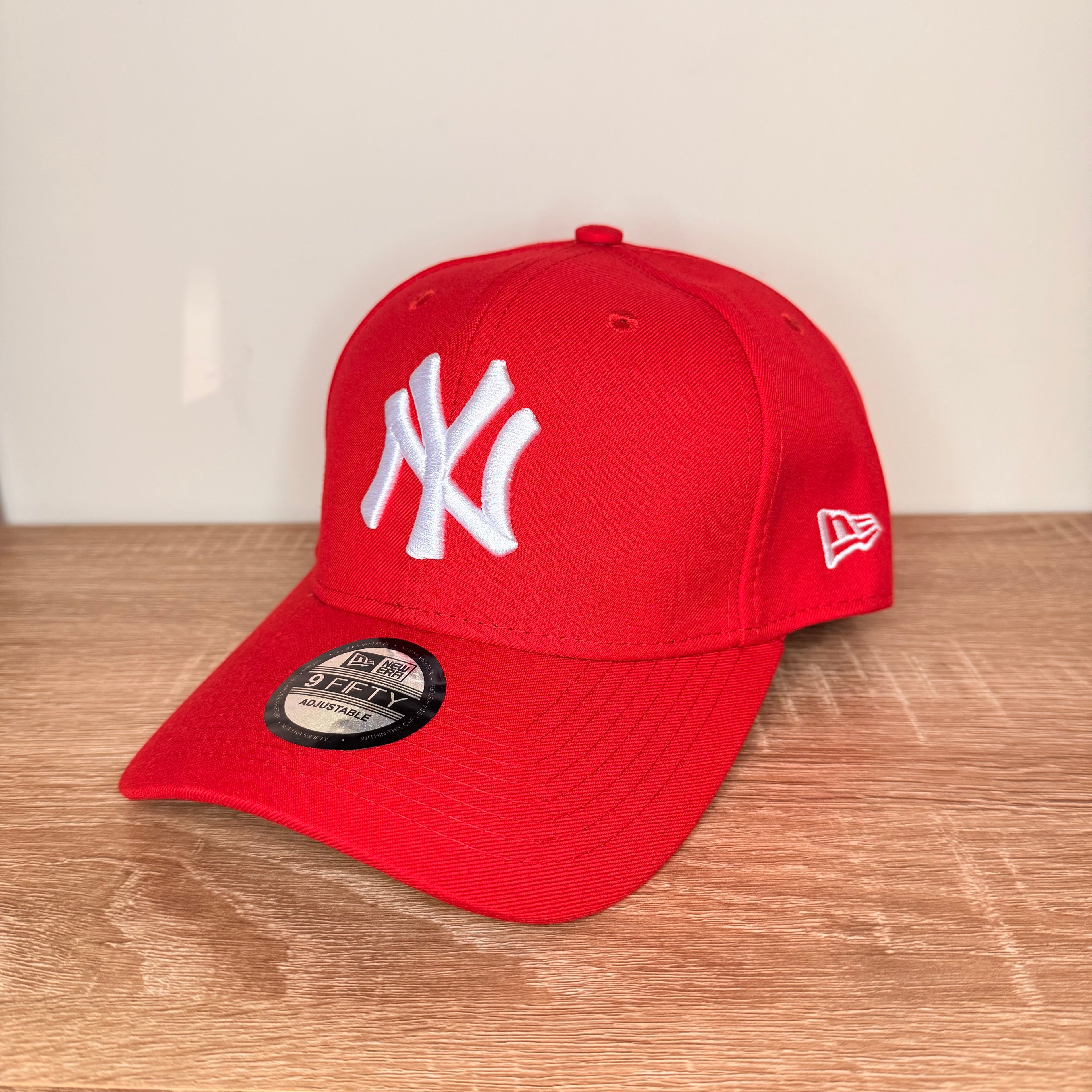 NY Clasic Red